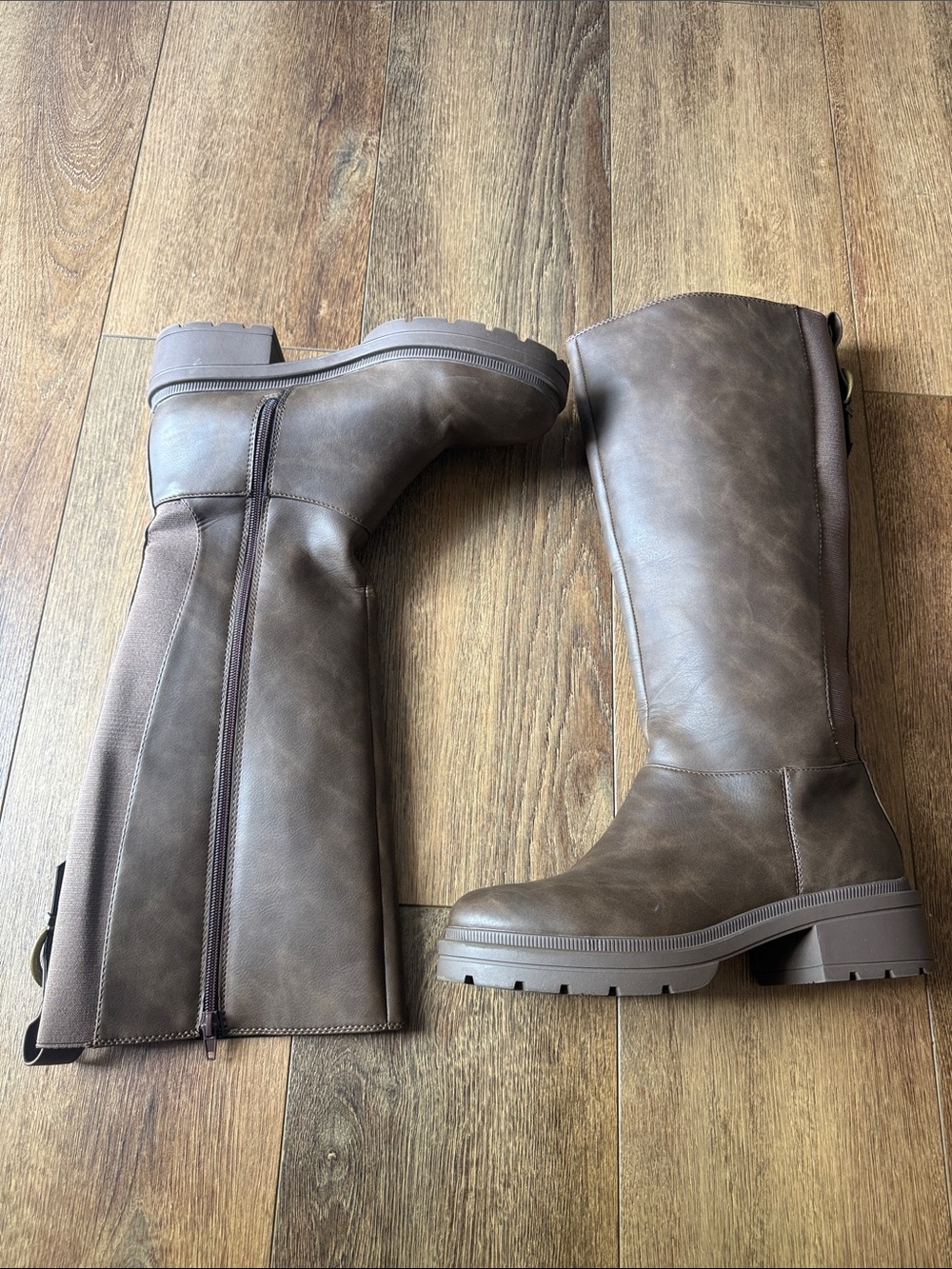 Rocket Dog Women's Tall Brown Riding Boots - Classic Knee-High Style. Size 9.5